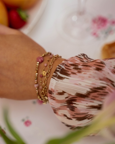 BLOOMING SCHAKELARMBAND MET BEDELS GOUD