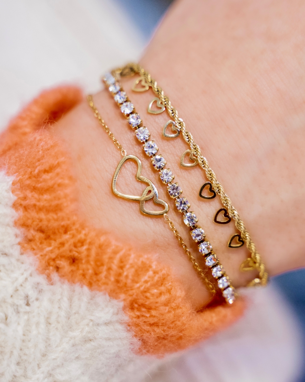 ARMBAND MET STRASS GOUD