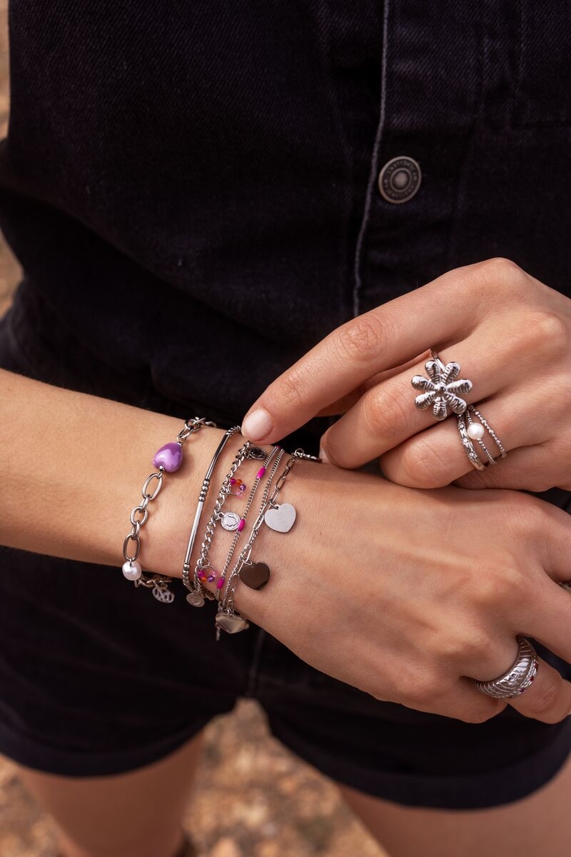 ARMBAND MET KLEINE HARTJES ZILVER