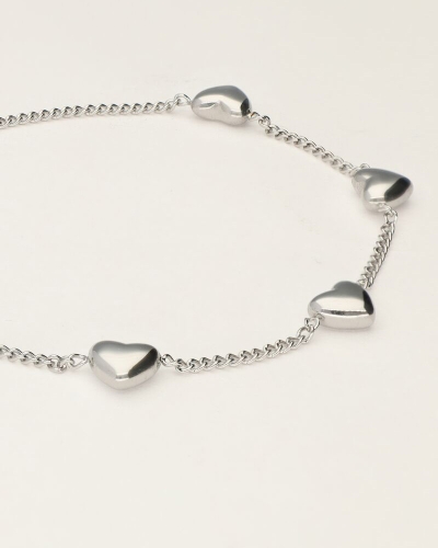 ARMBAND MET VIJF HARTJES