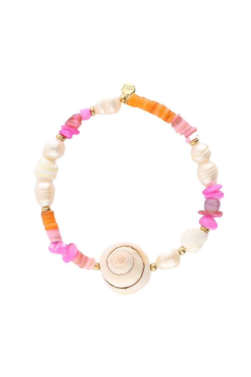 PARELARMBAND MET ROZE KRALEN EN SCHELP
