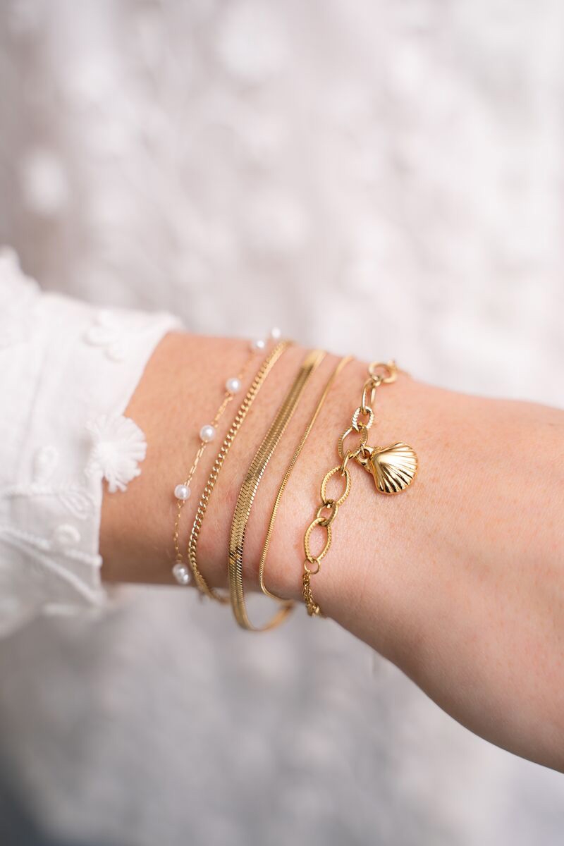 DUBBELE ARMBAND MET PARELS 