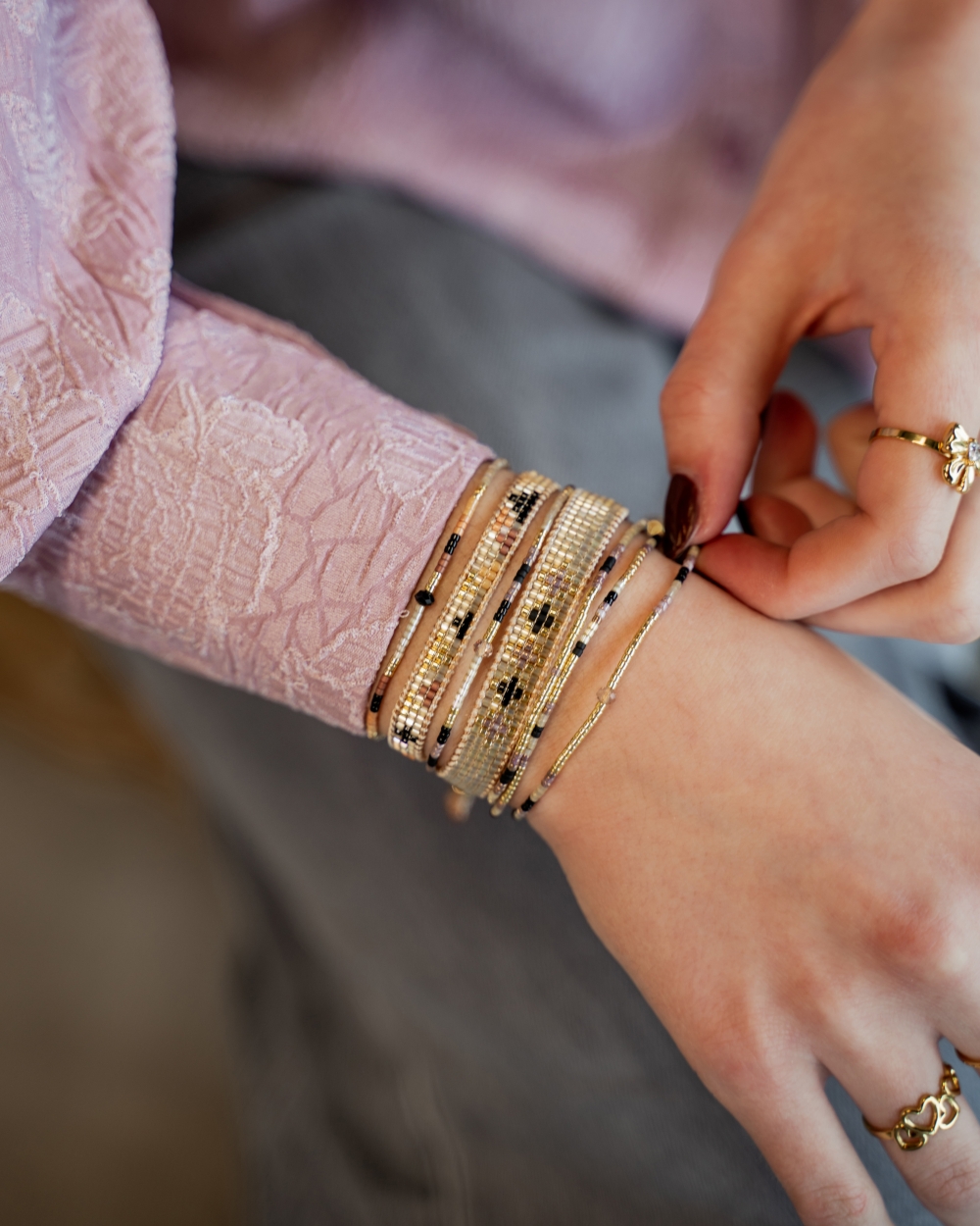 ARMBAND EMMA LA VIDA MOCHA
