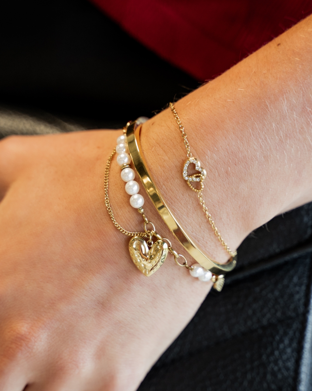 ARMBAND PARELS EN HARTJE GOUD