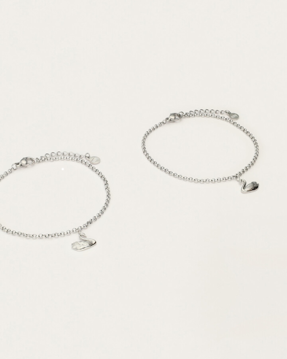 FOREVER CONNECTED ARMBAND SET MET ZWANEN ZILVER
