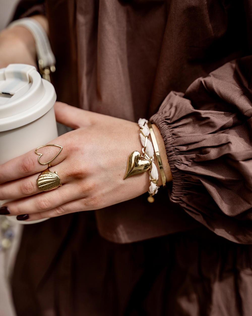 CORD ARMBAND MET HART BEIGE