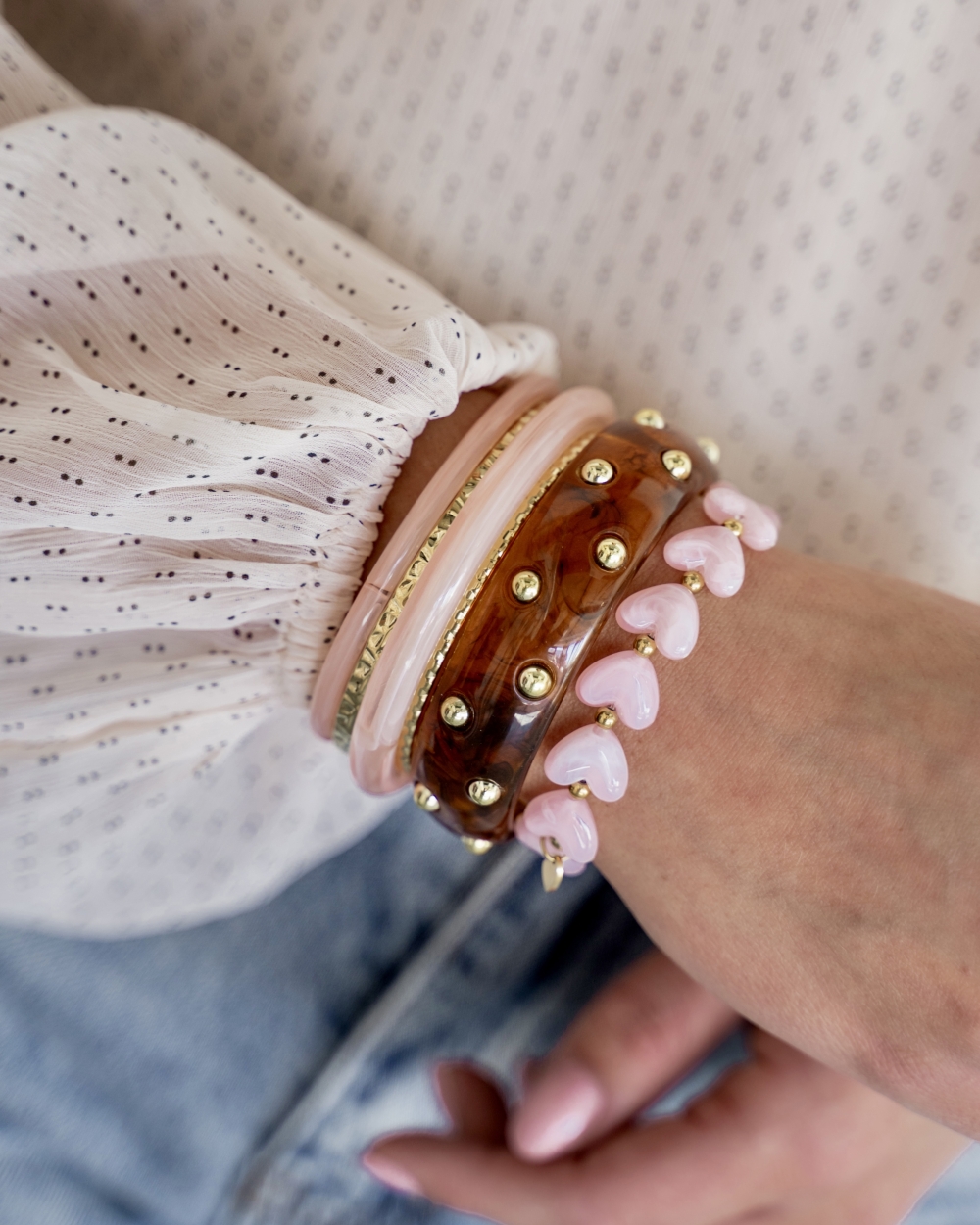 RESIN BANGLE STUDS BRUIN