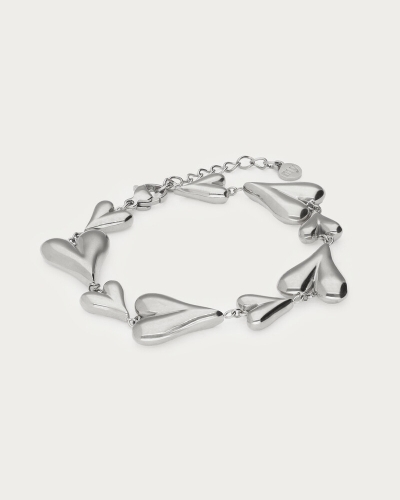 ARMBAND MET KLEINE EN GROTE HARTJES