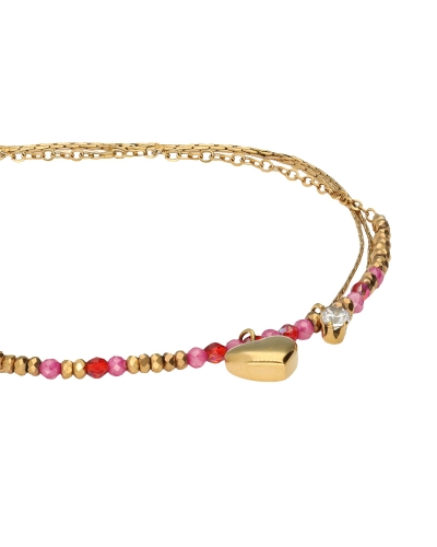 DRIEDUBBELE ARMBAND MET ROZE KRALEN EN HARTJE GOUD