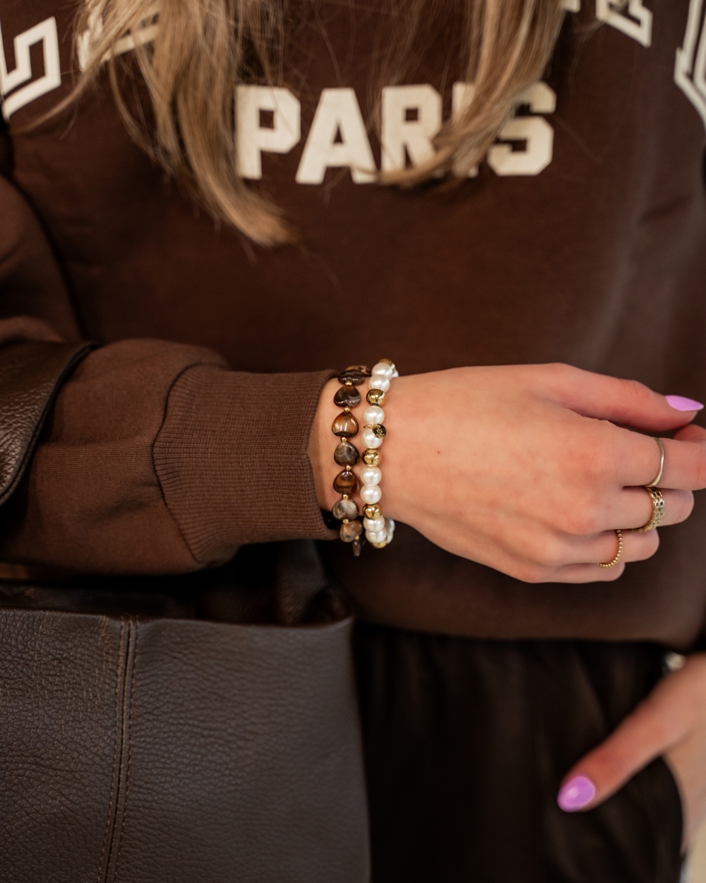 ARMBAND MET KRALEN EN PARELS GOUD