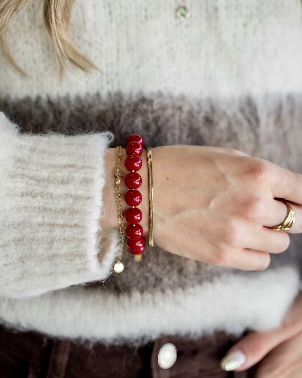 DUBBELE ARMBAND SNAKE EN KRALEN BORDEAUX ROOD