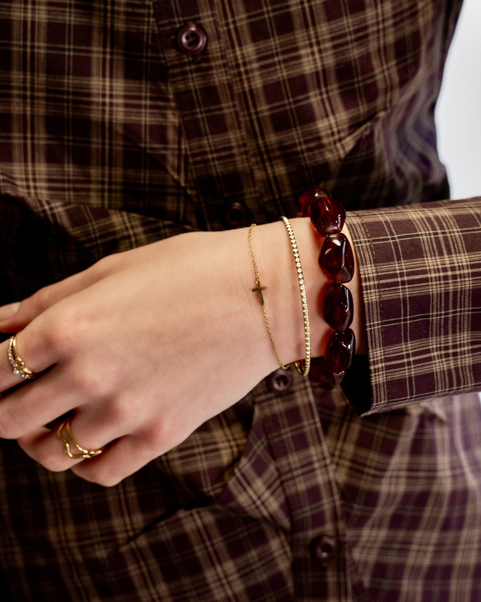 ARMBAND KRUISJE GOUD