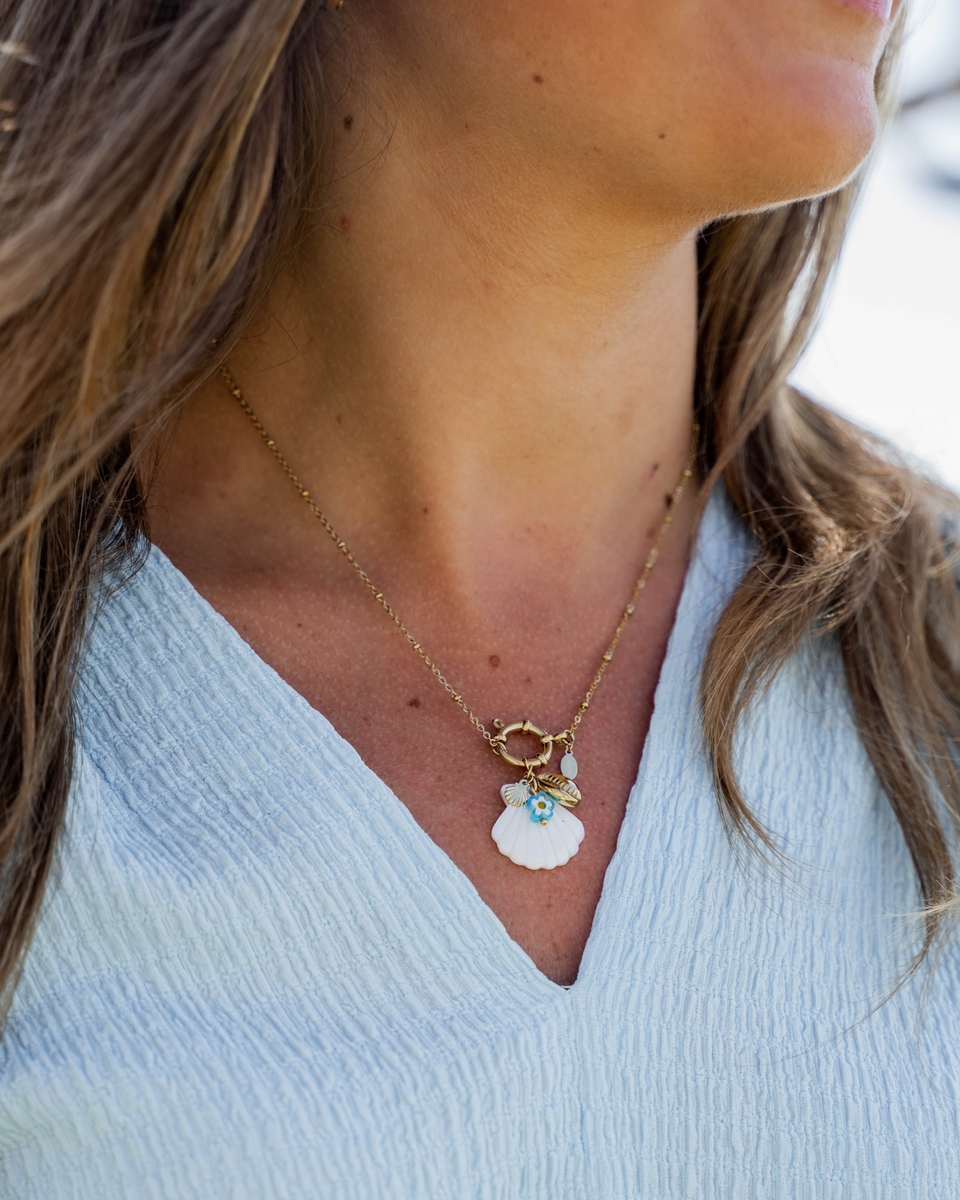 KETTING MET SCHELPBEDEL