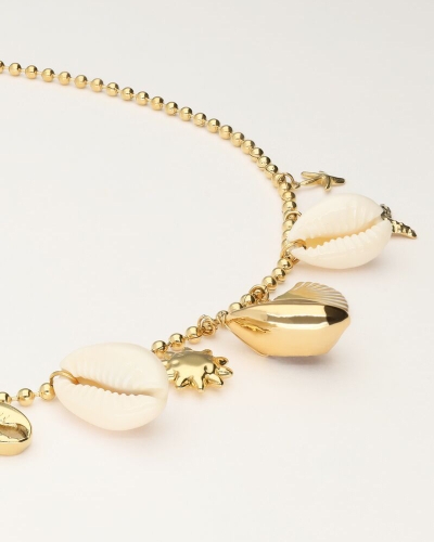 ISLAND KETTING MET SCHELPEN EN BEDELS GOUD