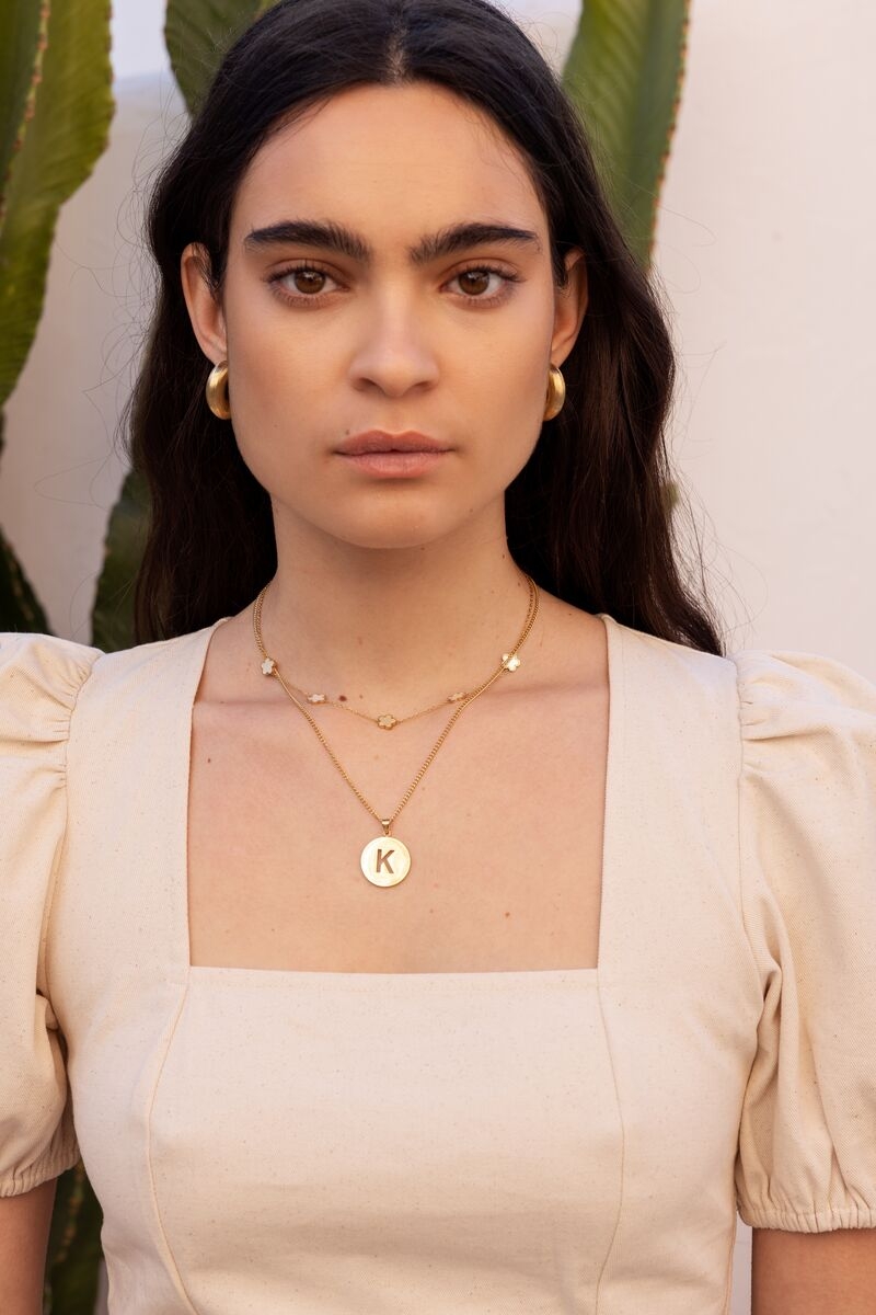 KETTING PARELMOER BLOEMEN GOUD