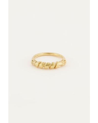 RING GEDRAAID BALI GOUD