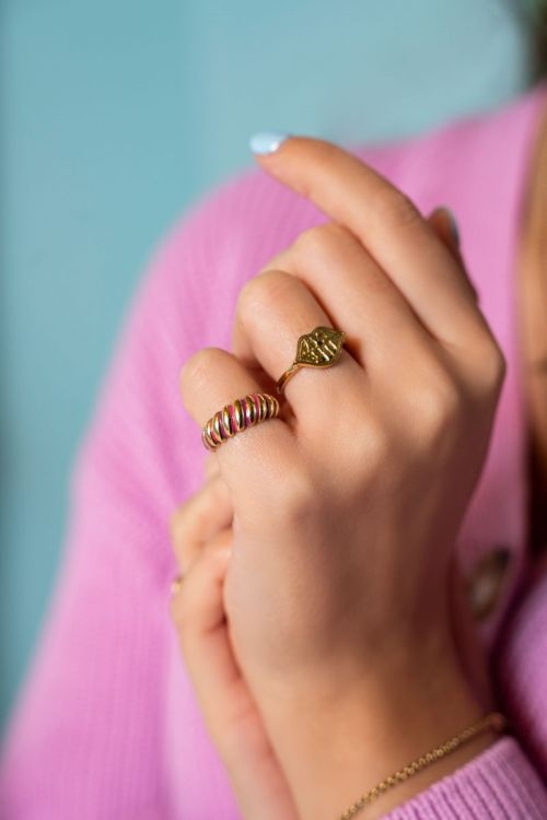 Candy couture roze gedraaide ring zilver