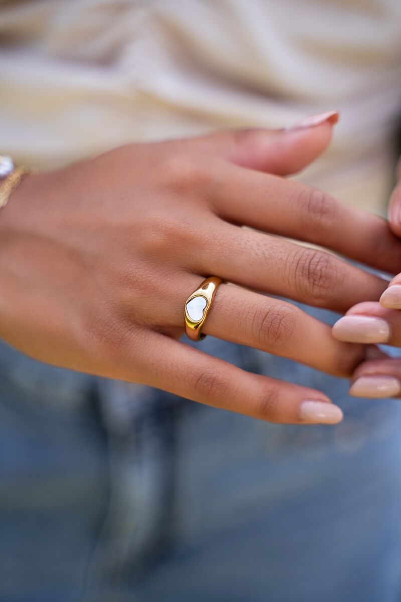 RING MET PARELMOER HARTJE