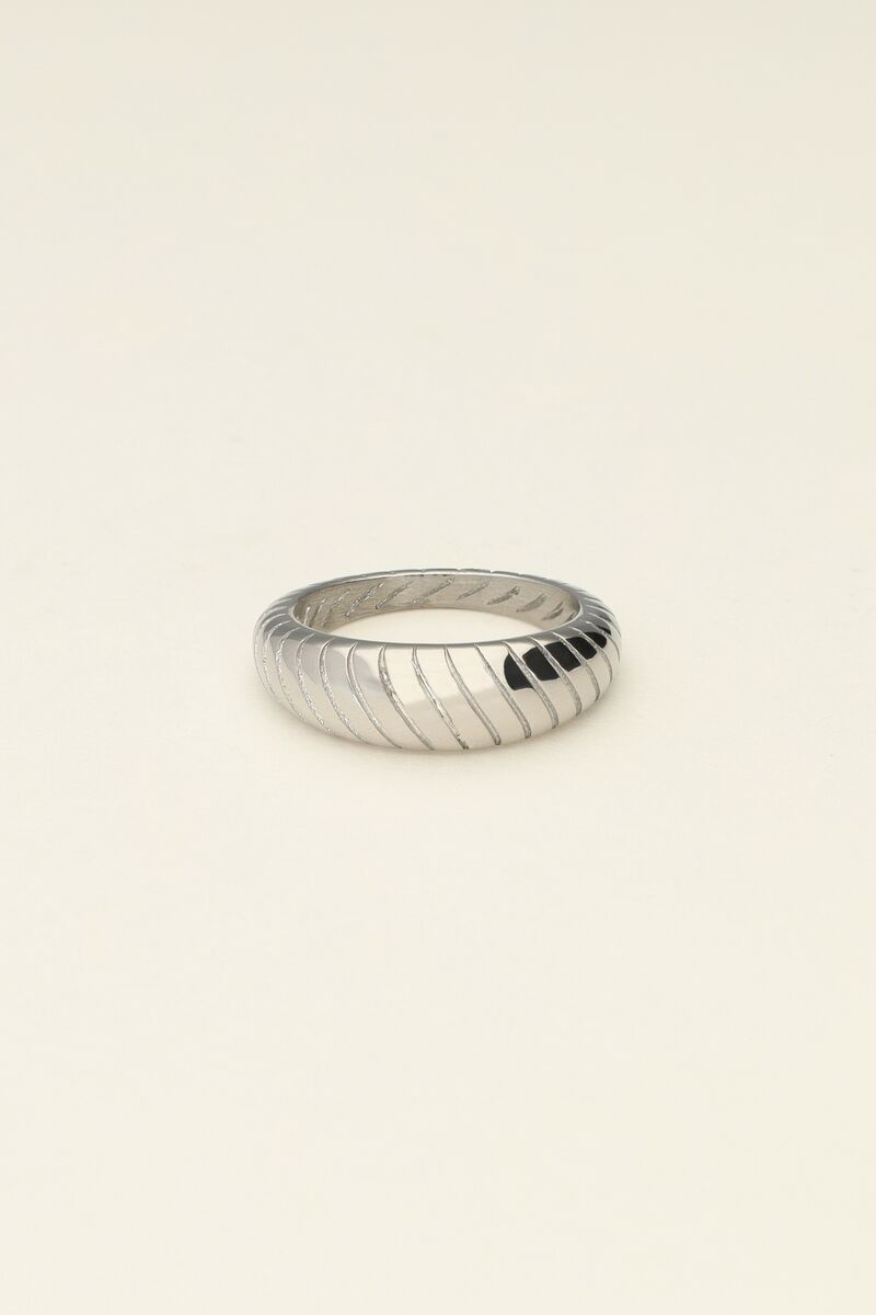 RING MET RIBBELS ZILVER