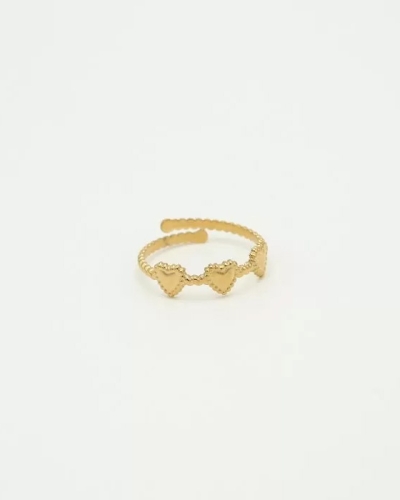 RING MET DRIE HARTJES