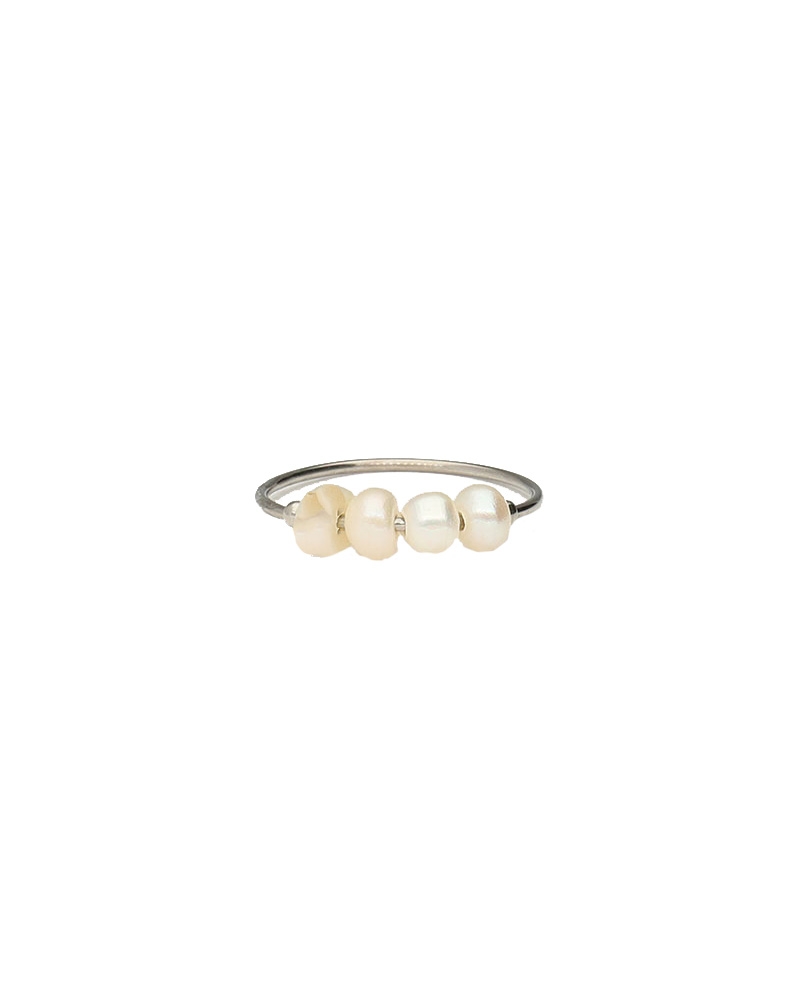 RING MET ZOETWATERPARELS ZILVER