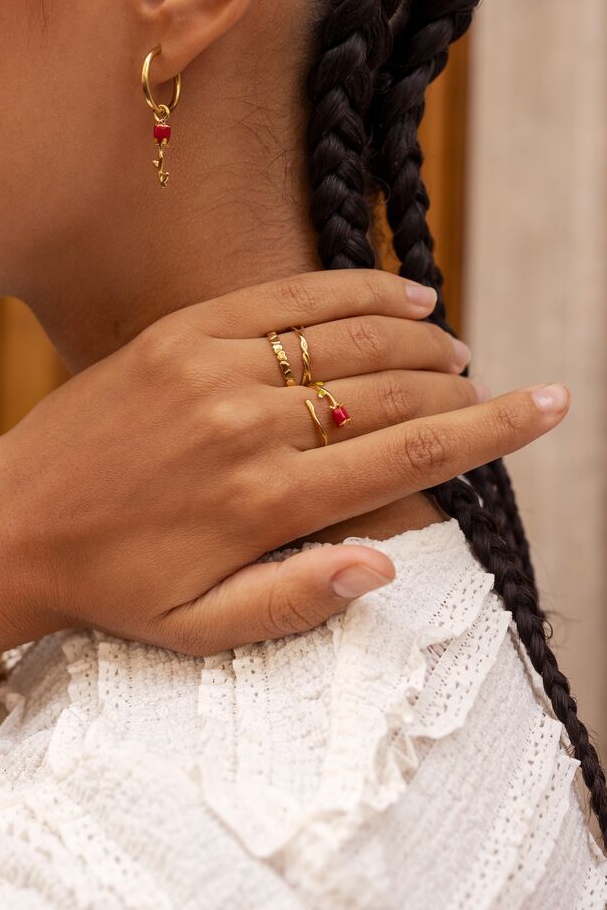 RING MET HARTJES GOUD