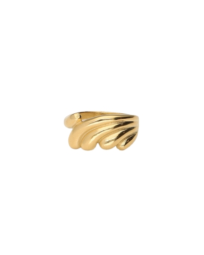 RING MET GOLFSTRUCTUUR GOUD