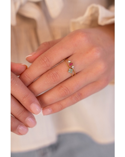 My Jewellery RING MET VIERKANTE RODE STRASS GOUD