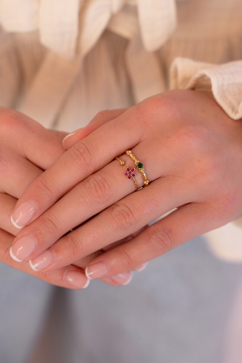 VINTAGE RING MET GROENE STRASS