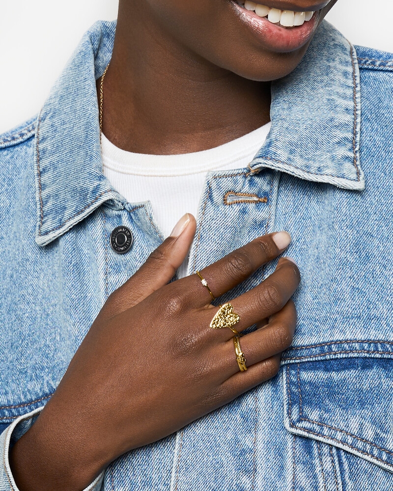 RING MET HART 