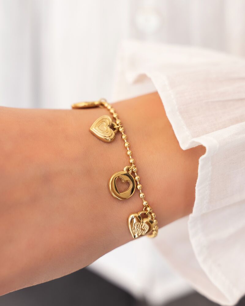 CANDY ARMBAND MET BEDELS