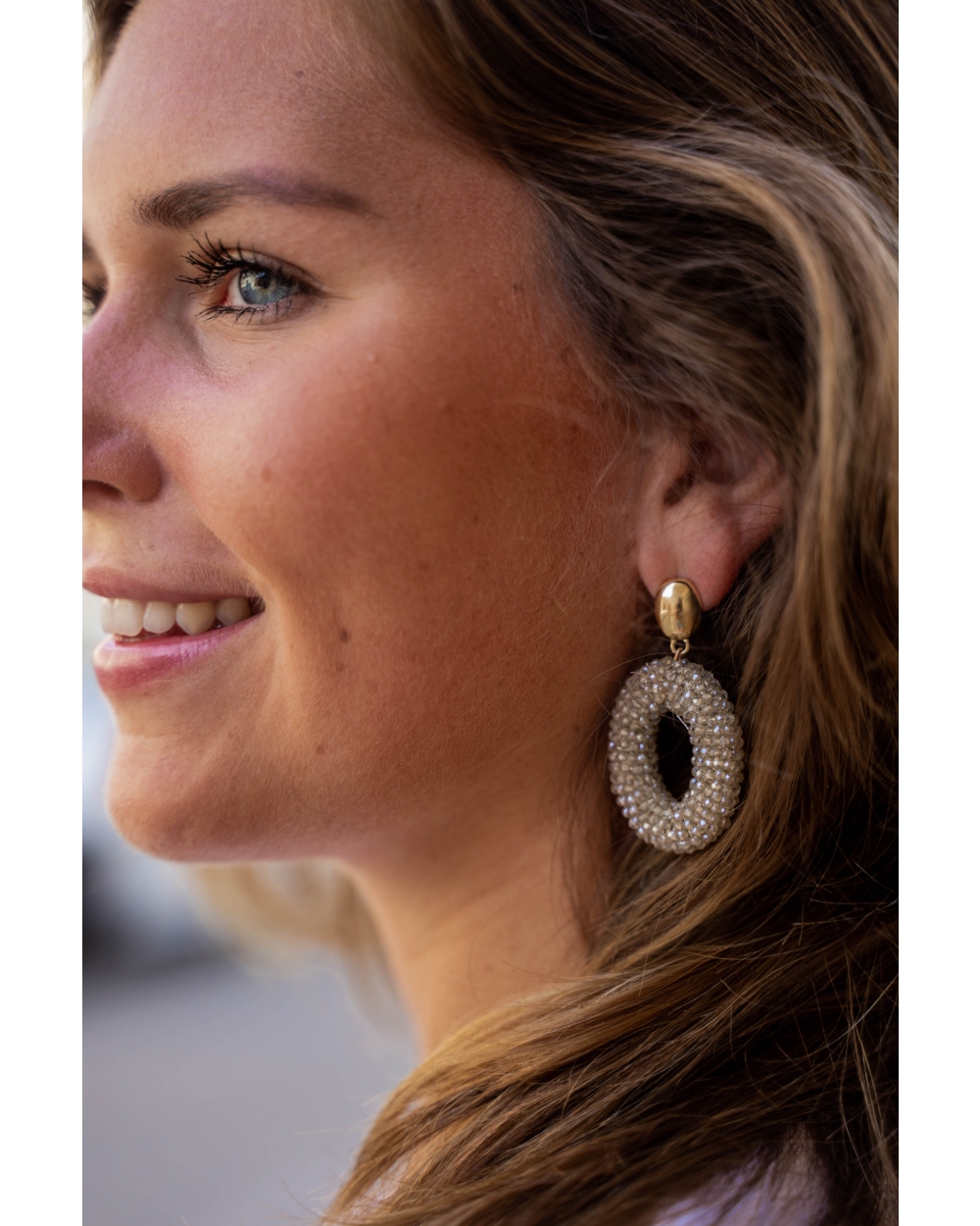 OVALEN STATEMENT OORBELLEN CHAMPAGNE