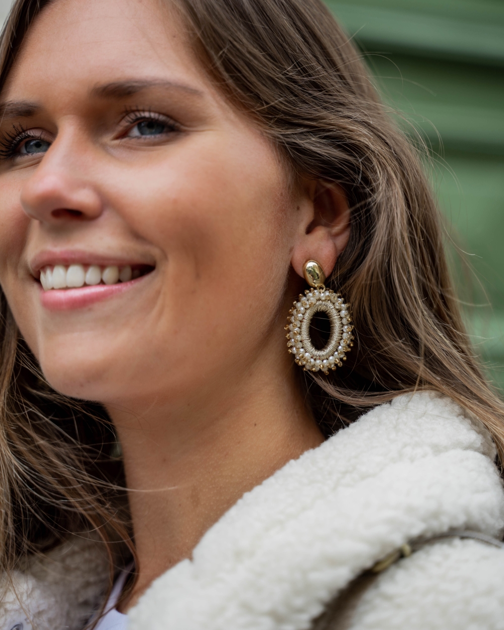 OVALEN STATEMENT OORBELLEN BEIGE