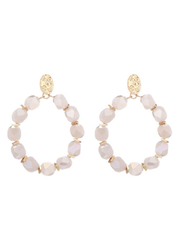RONDE OORBELLEN KRALEN BEIGE