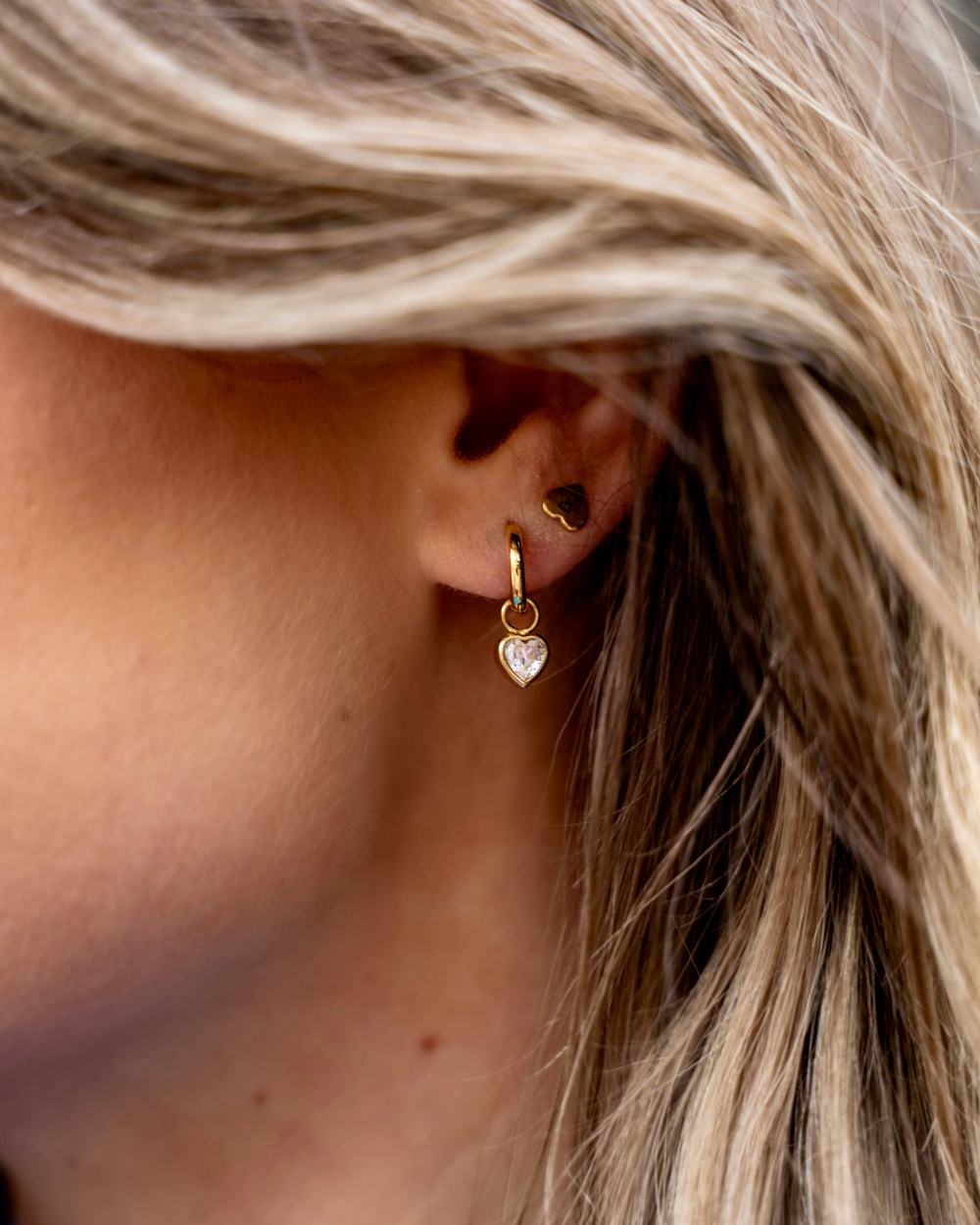 OORBELLEN MET ZIRCONIA HARTJE GOUD/CRYSTAL