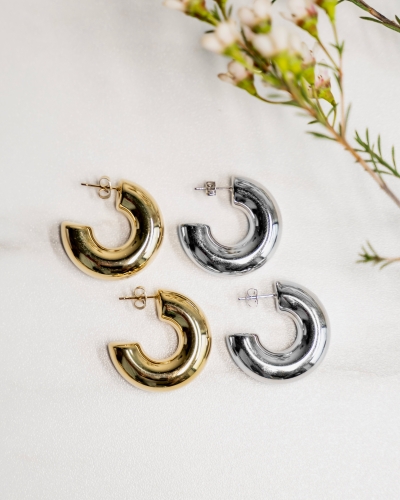 BIG HOOP OORSTEKERS ZILVER