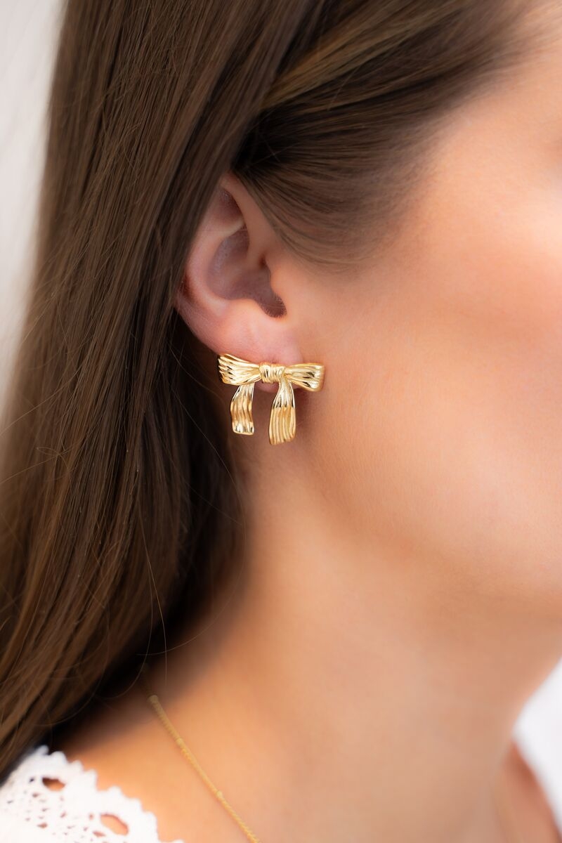 STUDS MET GROTE VINTAGE STRIK GOUD