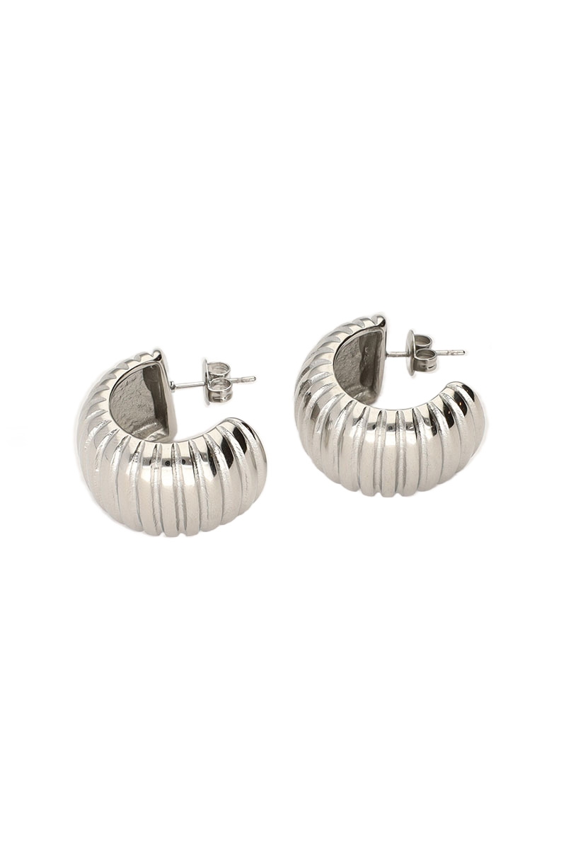 OORRINGEN MET RIBBEL TEXTUUR ZILVER