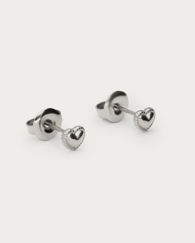 STUDS MET HARTJE EN DOTS