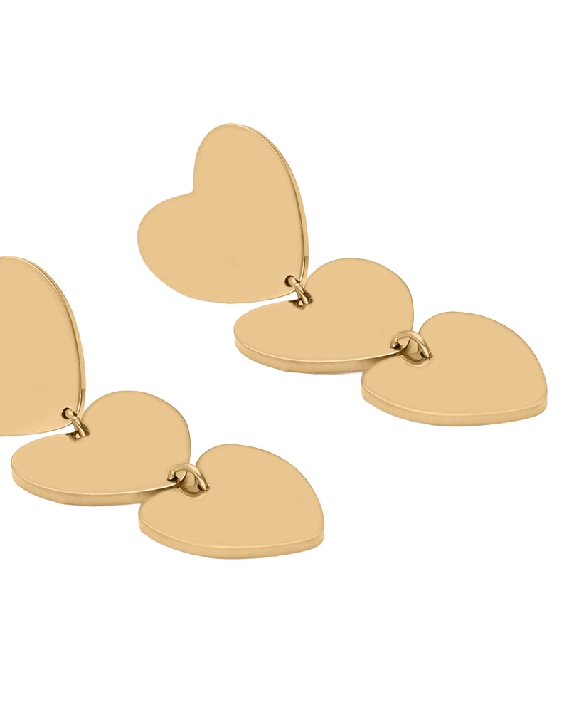 OORHANGERS MET DRIE HARTJES GOUD