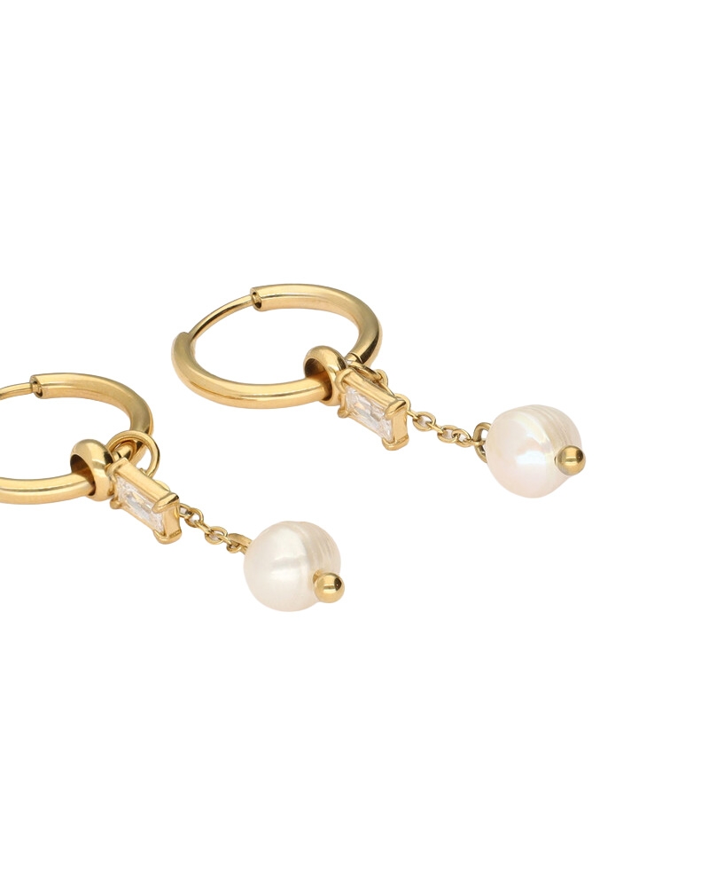 MINIMALISTISCHE OORRINGEN MET IMITATIEPAREL EN STRASS GOUD