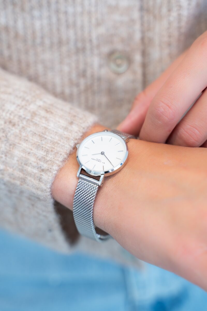ROND HORLOGE MET WITTE WIJZERPLAAT GOUD