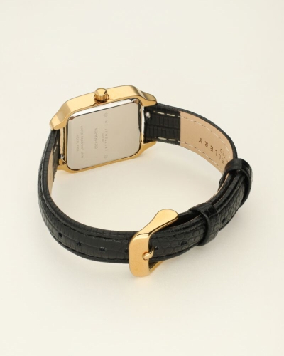 VIERKANT HORLOGE MET ZWART LEREN BANDJE