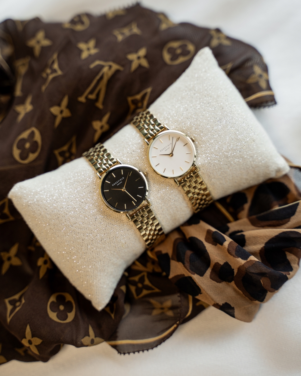 HORLOGE SMALL EDIT BLACK GOLD