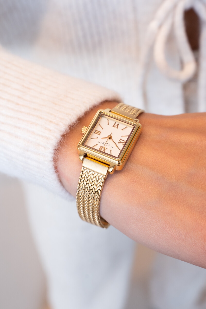 HORLOGE MET GEVLOCHTEN SCHAKELBAND GOUD