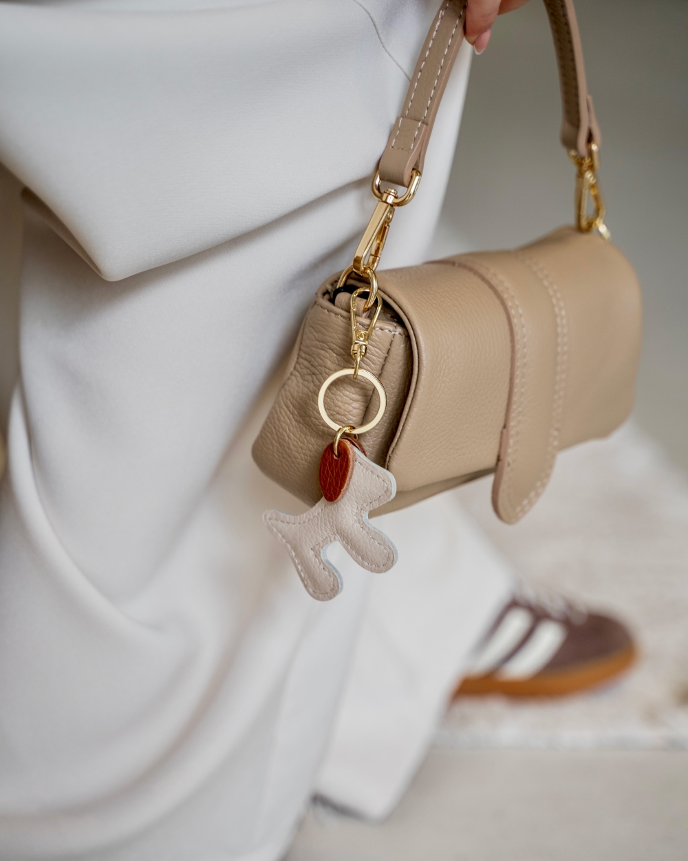 SLEUTELHANGER DOG ECRU/COGNAC