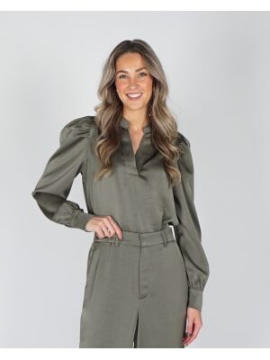 NEO NOIR  NEO NOIR }