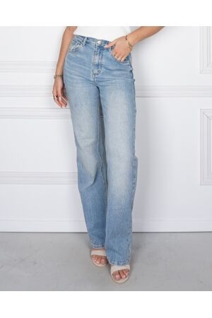 GOSSIP THE LABEL  GOSSIP THE LABEL