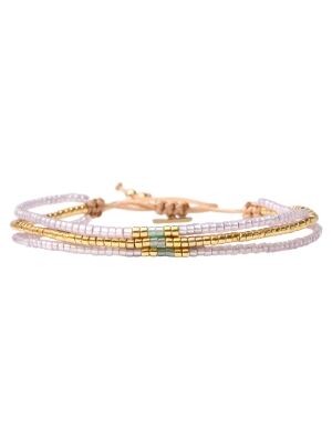 BELLE MAIS PAS QUE }